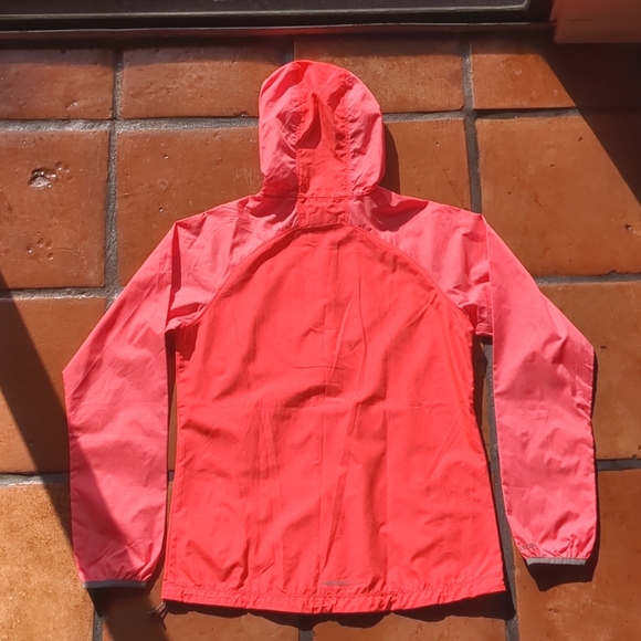 Under Armour Lightweight Rain Jacket Women's Small - Picture 2 of 4